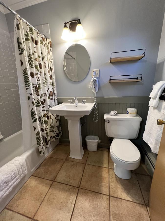 Alamoosook Lakeside Inn Orland Εξωτερικό φωτογραφία