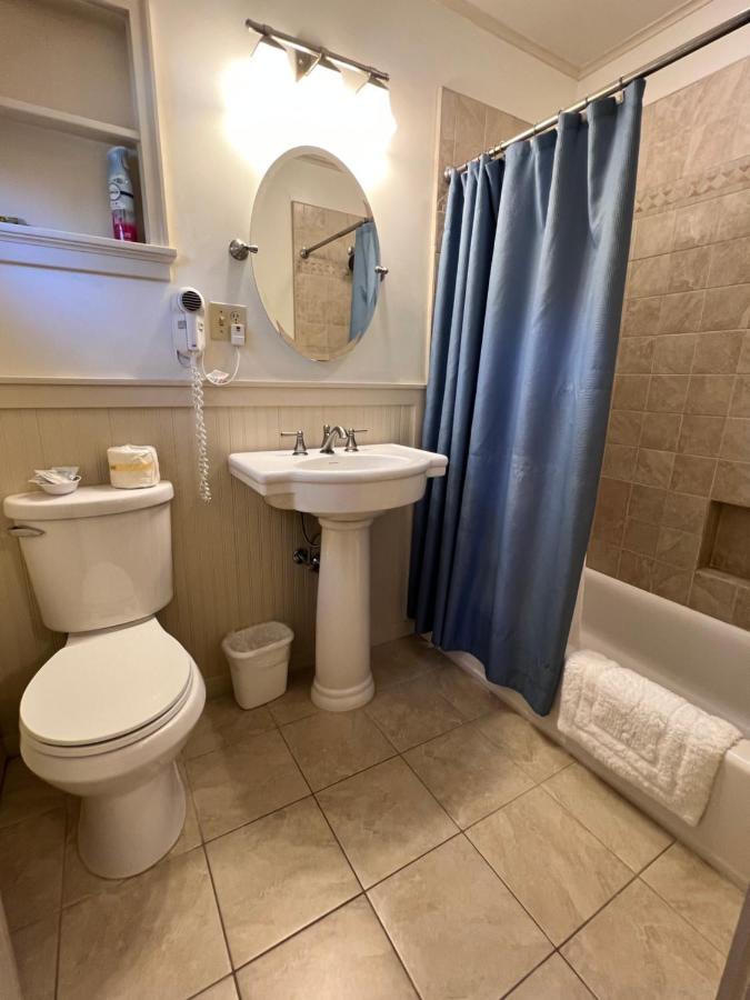 Alamoosook Lakeside Inn Orland Εξωτερικό φωτογραφία