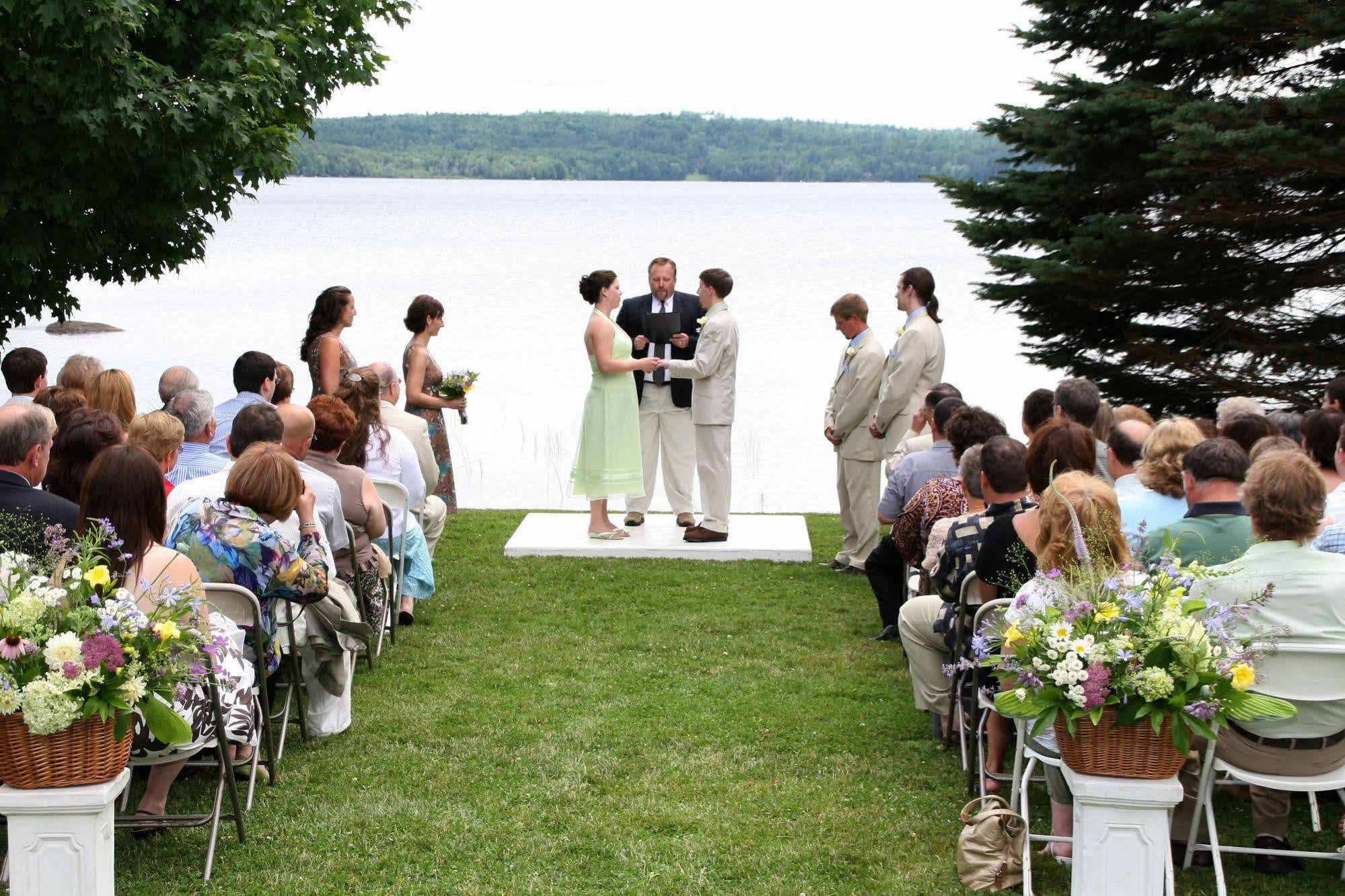 Alamoosook Lakeside Inn Orland Εξωτερικό φωτογραφία